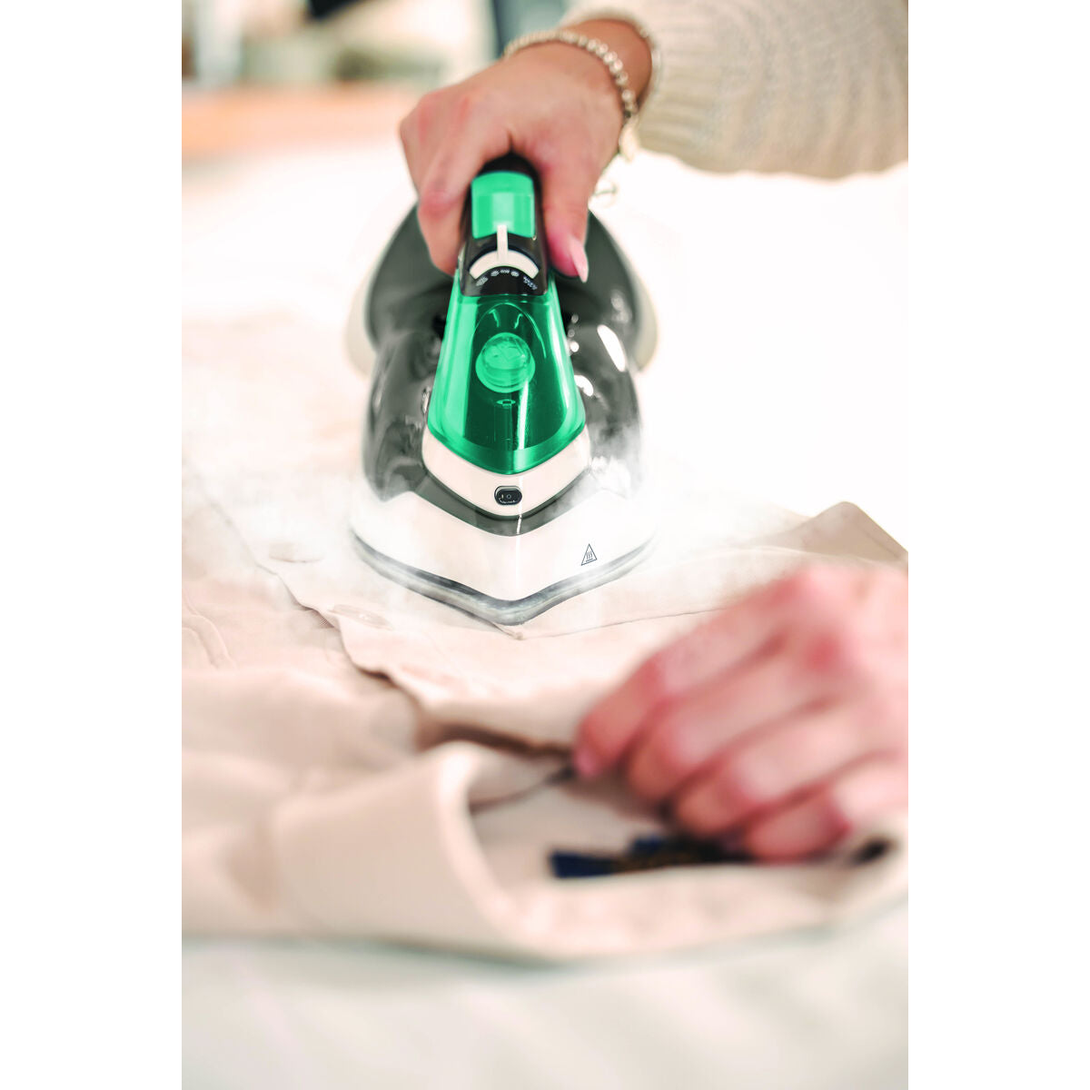 V2H2352A86C63358A593F3A28C03172A66BR7303436P7