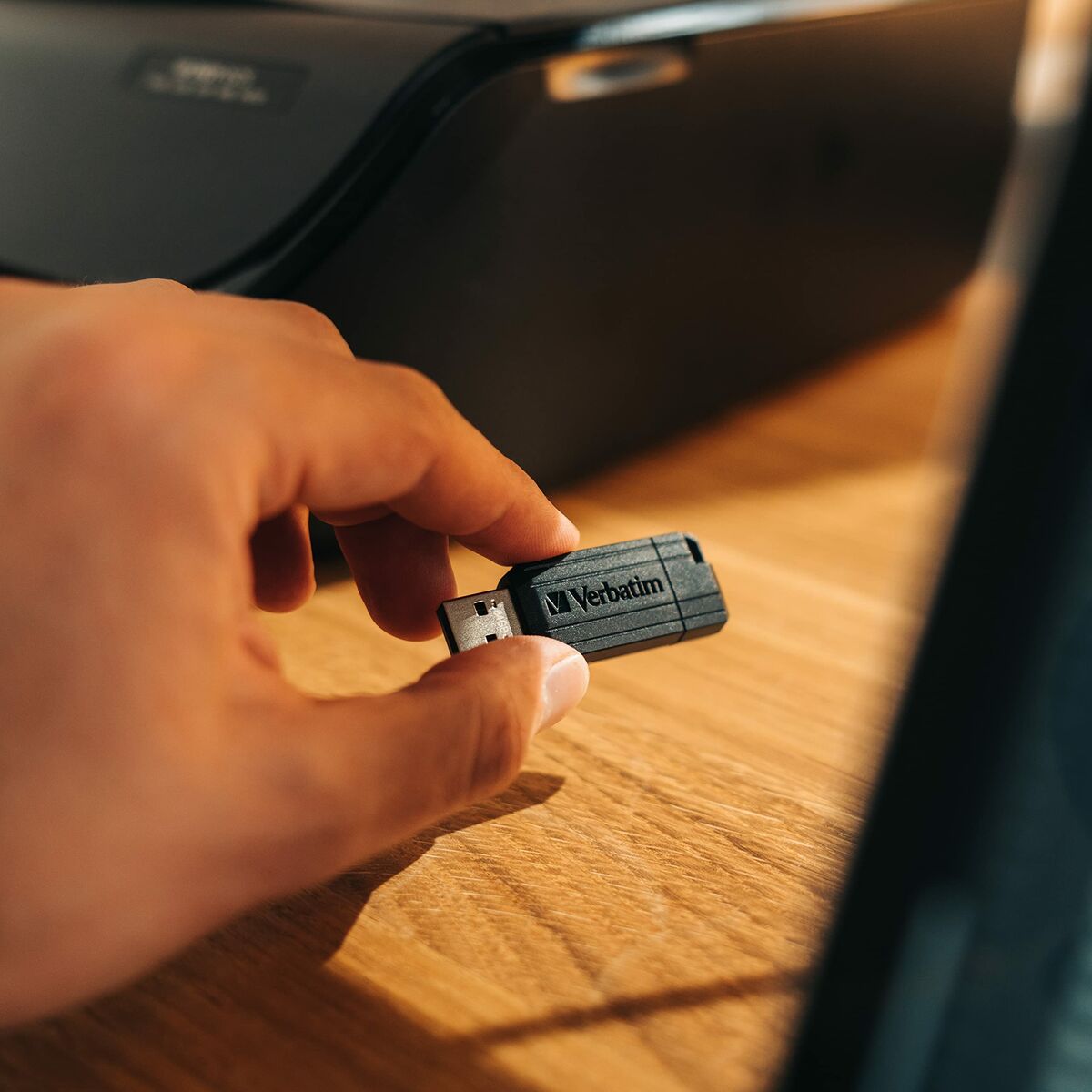 V2HB52470DCC15F30DF62EDE52D499F959ER7555649P2