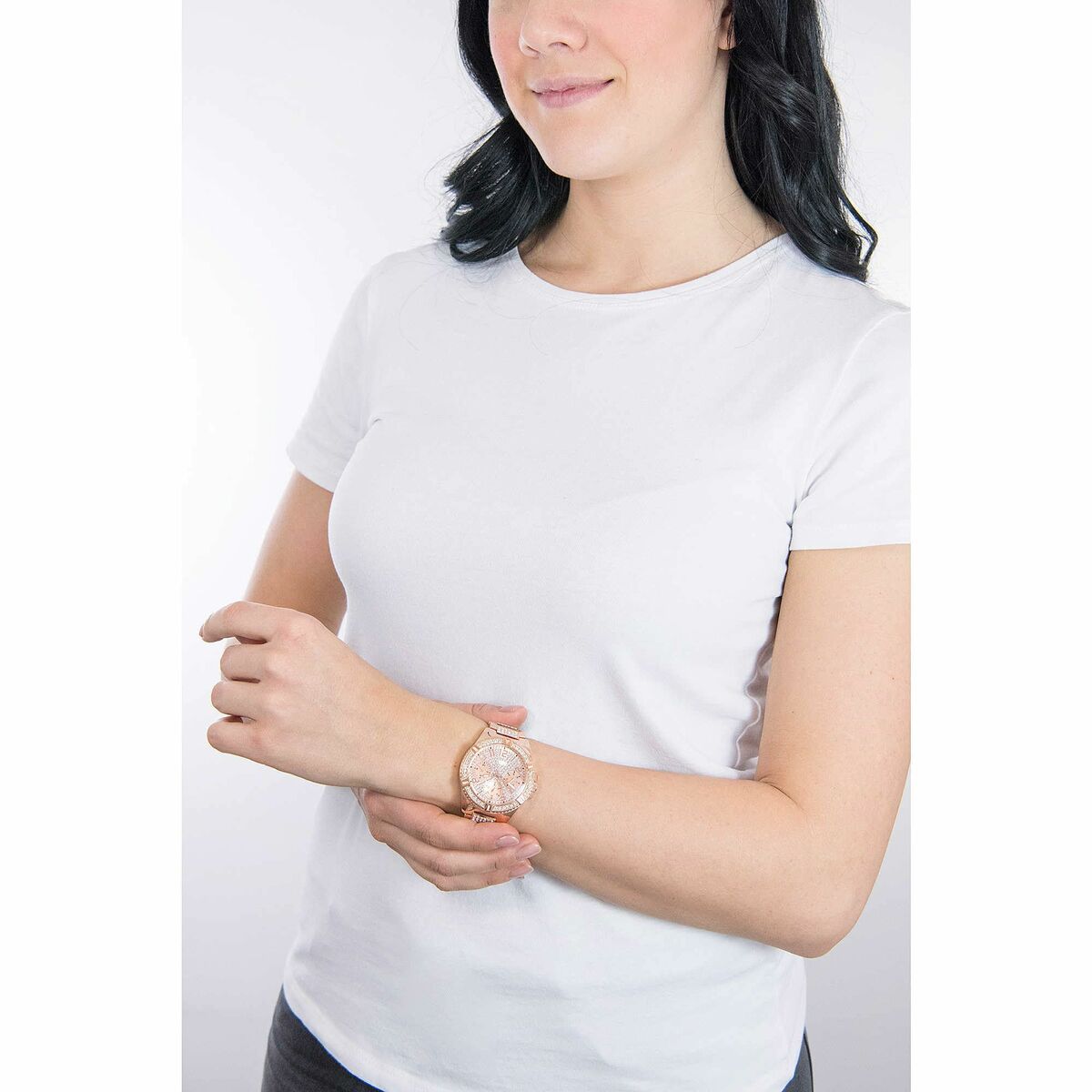 V5HFA6E51340627C76875578D208D6F7732R6445002P9