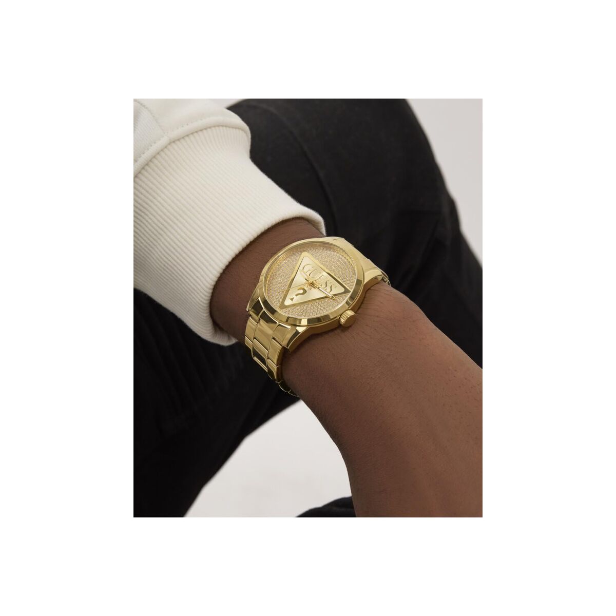 V3H78778F11E25719BA3700A139B33528ABR7469603P6