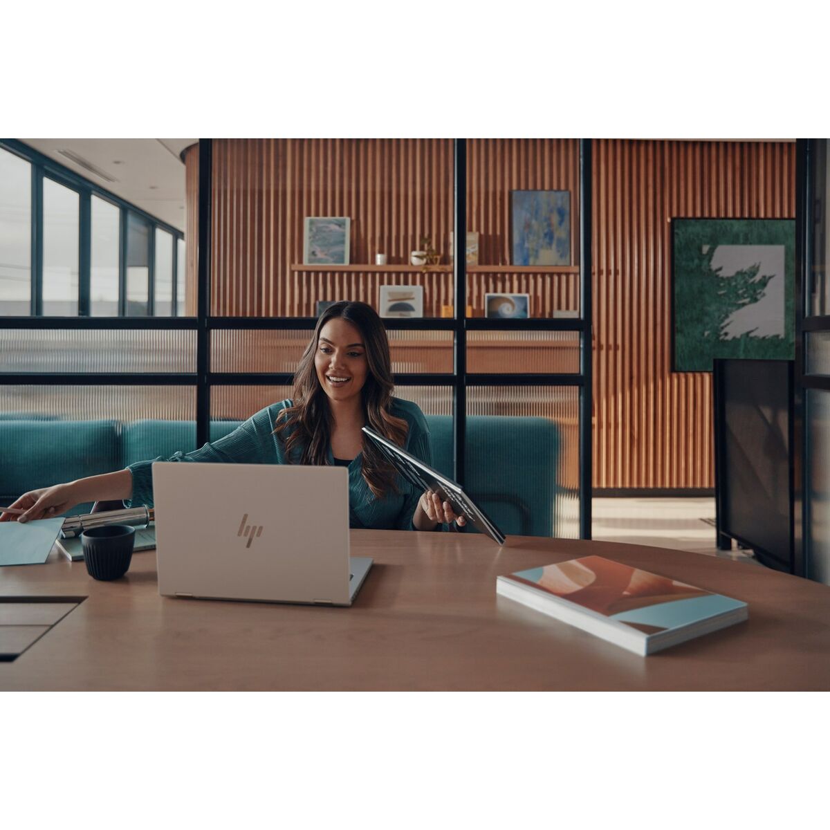 V5HBE2AB6BEDA90F6A505976817CEF2227BR6512510P4