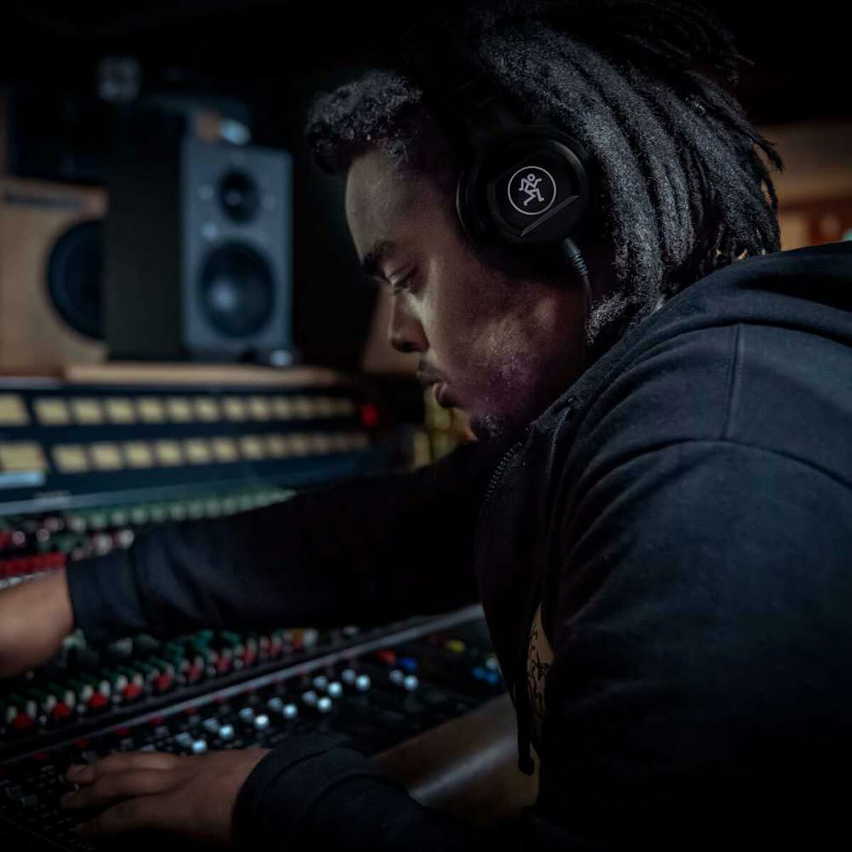 V2HB8814B34E8D006E96D7EC0918D6968E2R5970488P2