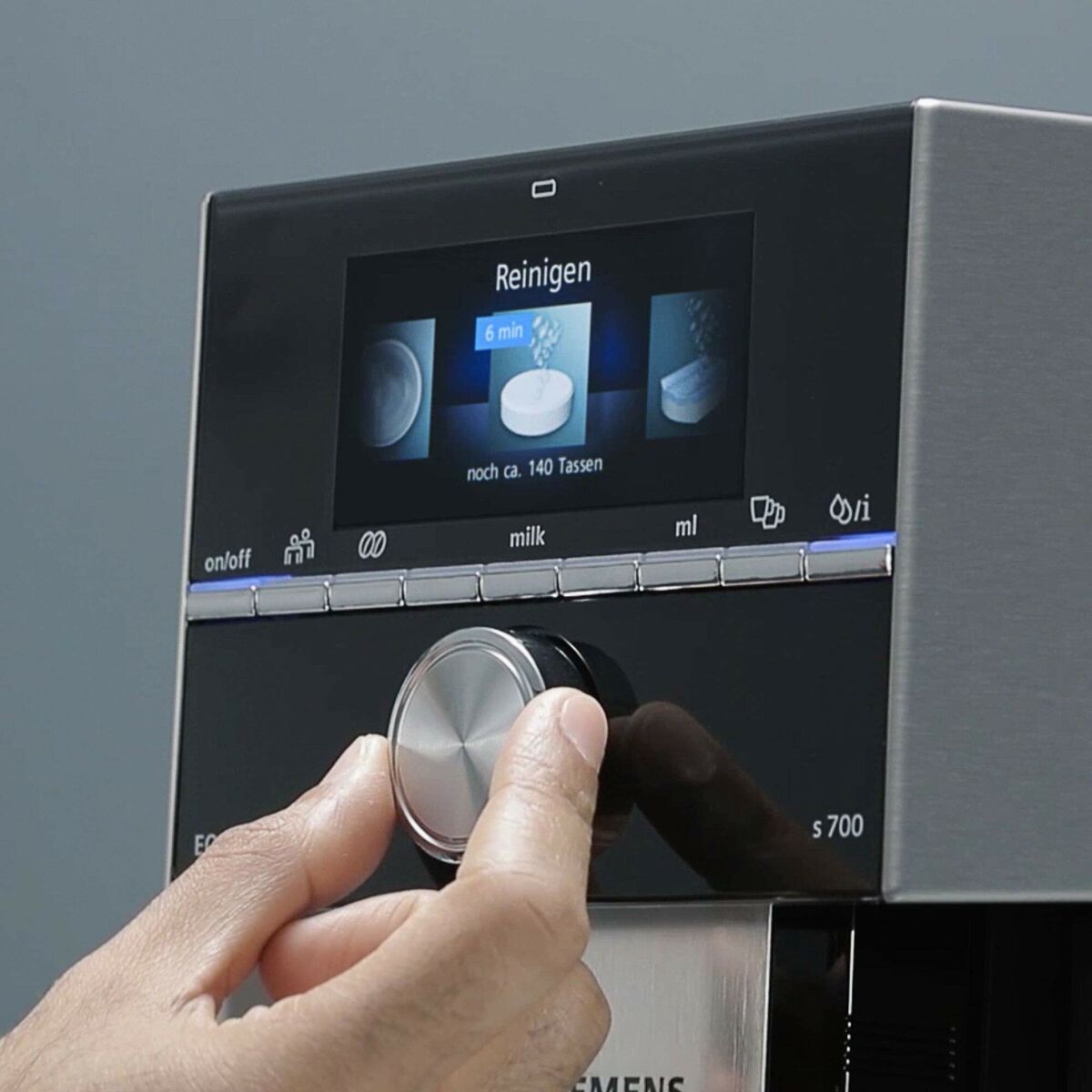 V6HE72EC154EAD1E97624E877490E408A8CR4067026P3