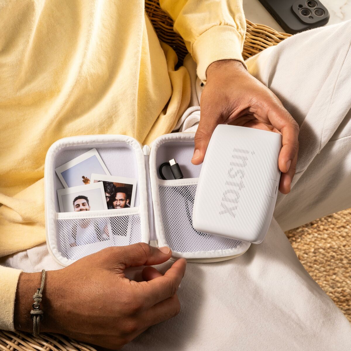 V2H308C33F9E9903D3669E1AC06F625354FR7203175P3