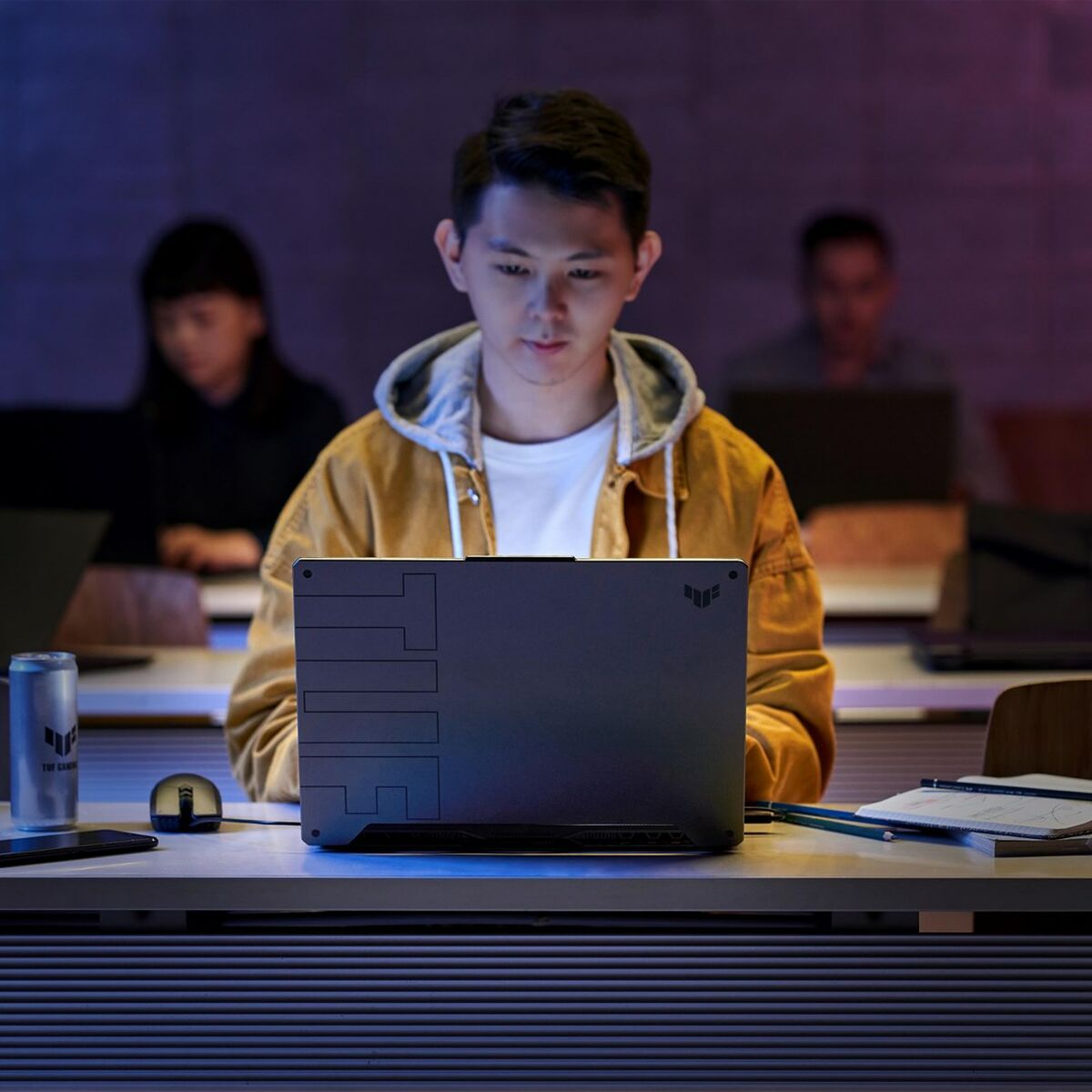 V5H8A2EC7EBE9D1A1A19FF22E3C5DA2E560R6512107P5