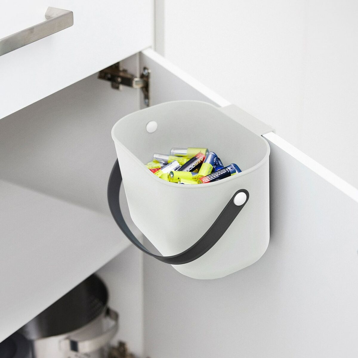 V4H6D72E894033B1C32820DC33E853C50A1R4928323P2